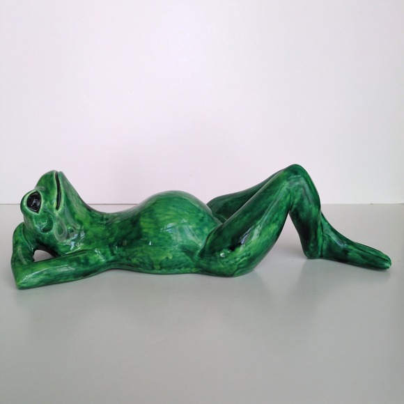 Vtg Arnel's Ceramic Laying Down Lounging Frog Figurine Green Glaze Retro 13" - Picture 3 of 10